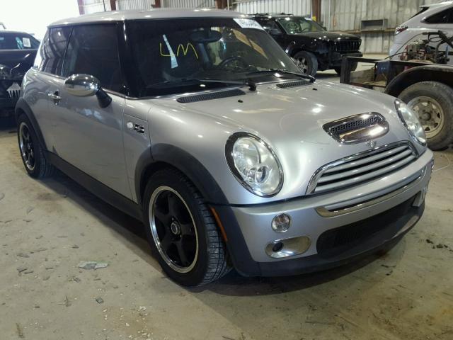 WMWRE33556TJ39319 - 2006 MINI COOPER S SILVER photo 1