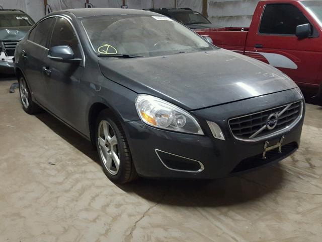 YV1622FS2C2110446 - 2012 VOLVO S60 T5 GRAY photo 1