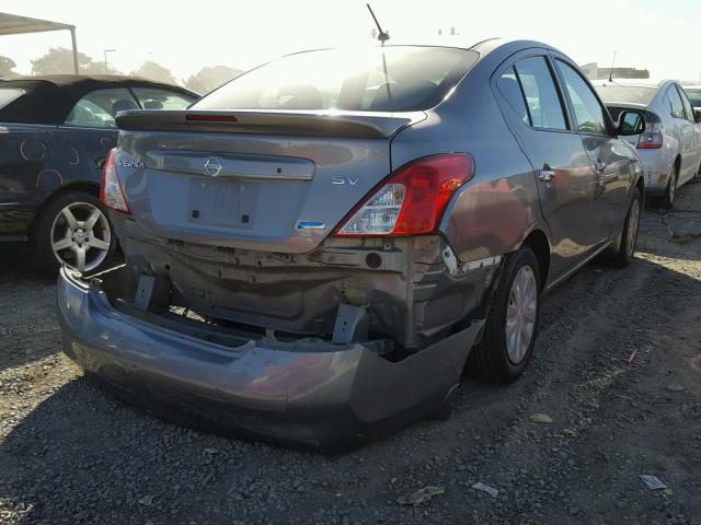 3N1CN7AP5DL885911 - 2013 NISSAN VERSA S GRAY photo 4