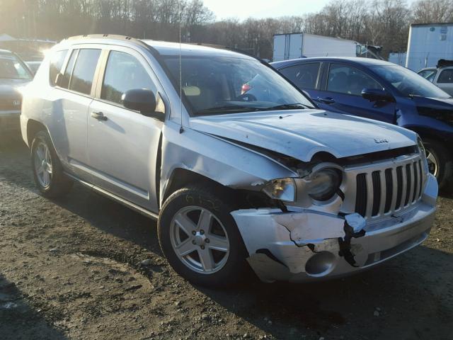 1J8FF47W87D200131 - 2007 JEEP COMPASS SILVER photo 1