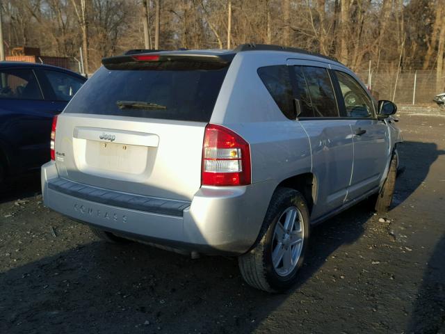 1J8FF47W87D200131 - 2007 JEEP COMPASS SILVER photo 4