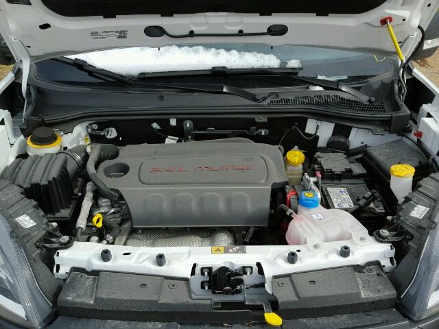 ZFBERFAB9H6E55877 - 2017 RAM PROMASTER 白色 照片 7