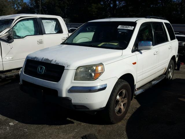 5FNYF28446B029869 - 2006 HONDA PILOT EX WHITE photo 2