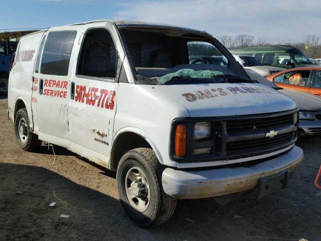 1GCGG25R921144236 - 2002 CHEVROLET EXPRESS G2 WHITE photo 1