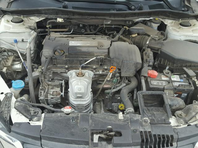 1HGCR2F30DA047434 - 2013 HONDA ACCORD LX WHITE photo 7