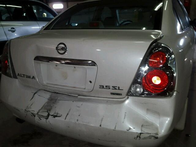 1N4BL11D15N481013 - 2005 NISSAN ALTIMA SE WHITE photo 9