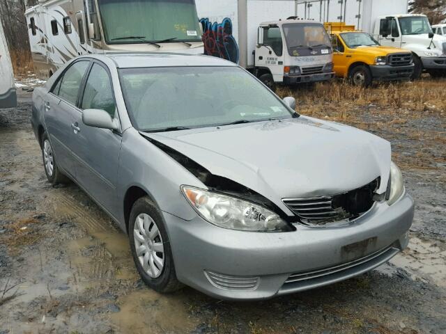 4T1BE32K15U606994 - 2005 TOYOTA CAMRY LE 灰色 照片 1