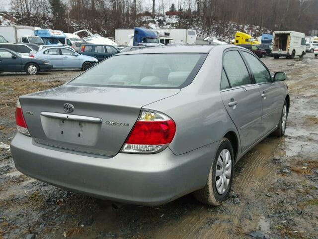 4T1BE32K15U606994 - 2005 TOYOTA CAMRY LE 灰色 照片 4