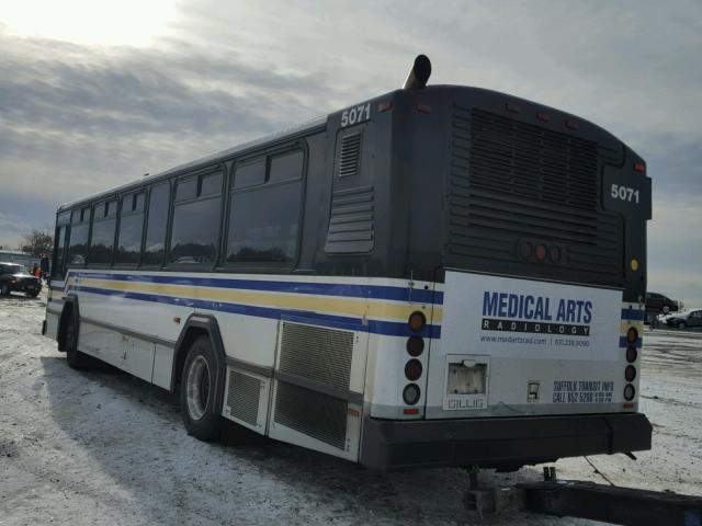 15GCB211X51112695 - 2005 GILLIG TRANSIT BU WHITE photo 3