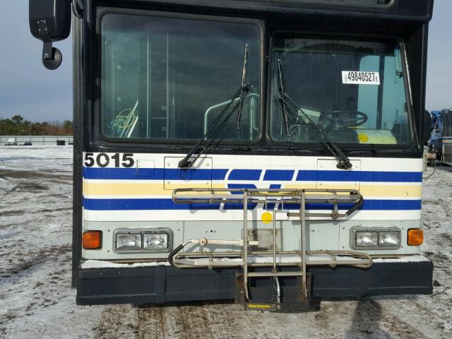 15GCB211651112743 - 2005 GILLIG TRANSIT BU WHITE photo 7