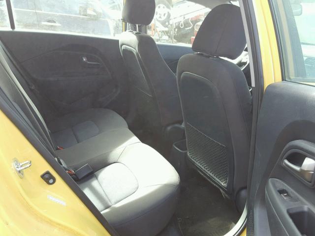 KNADM4A32G6584038 - 2016 KIA RIO LX YELLOW photo 6