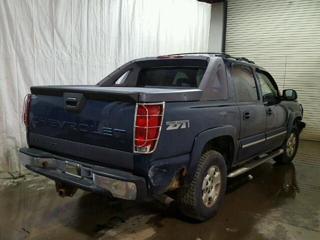 3GNEK12Z25G259214 - 2005 CHEVROLET AVALANCHE BLUE photo 4