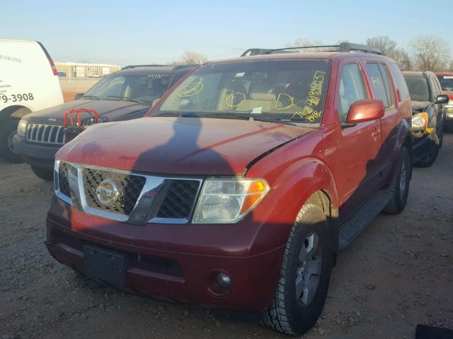 5N1AR18U95C762848 - 2005 NISSAN PATHFINDER RED photo 2