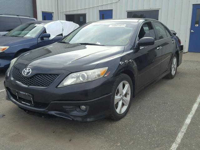4T1BF3EK6AU031908 - 2010 TOYOTA CAMRY BASE BLACK photo 2