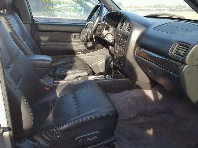 JN8DR09Y74W912521 - 2004 NISSAN PATHFINDER SILVER photo 5