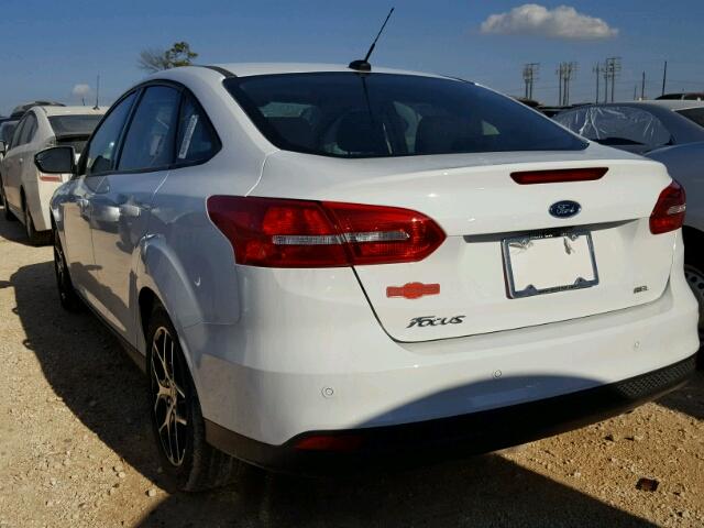 1FADP3H24HL276637 - 2017 FORD FOCUS SEL WHITE photo 3