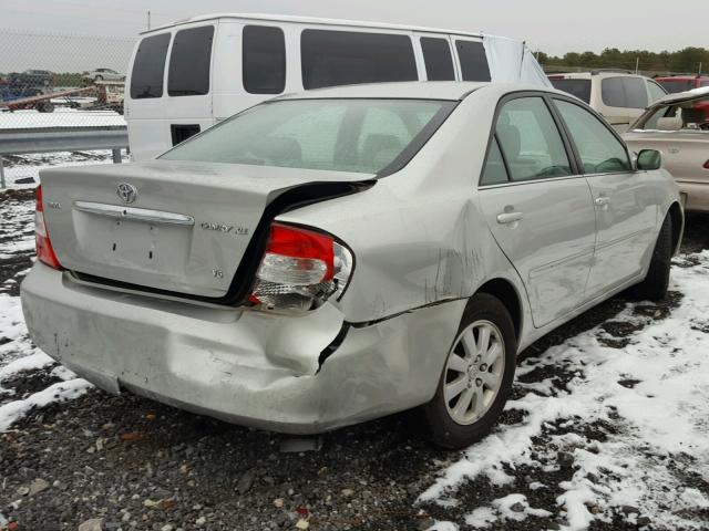4T1BF30K43U062018 - 2003 TOYOTA CAMRY LE 银色 照片 4
