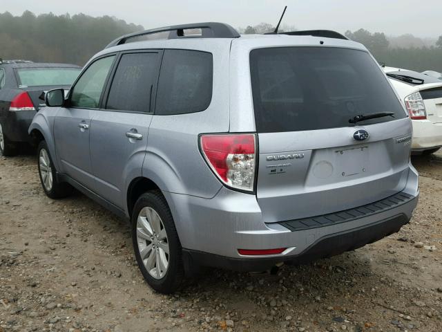 JF2SHADC0DH423357 - 2013 SUBARU FORESTER 2 SILVER photo 3