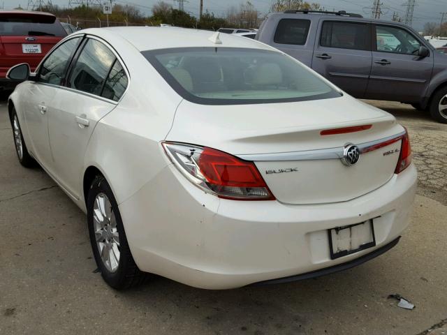 2G4GR5ER0C9214128 - 2012 BUICK REGAL WHITE photo 3