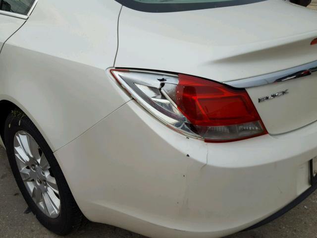 2G4GR5ER0C9214128 - 2012 BUICK REGAL WHITE photo 9