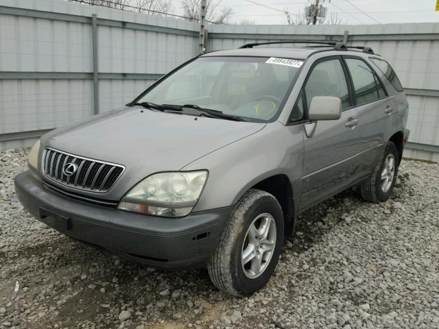 JTJHF10U020279587 - 2002 LEXUS RX 300 GRAY photo 2