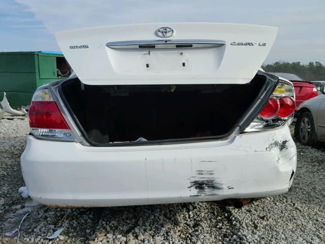 4T1BE32K76U666585 - 2006 TOYOTA CAMRY LE თეთრი ფოტო 9