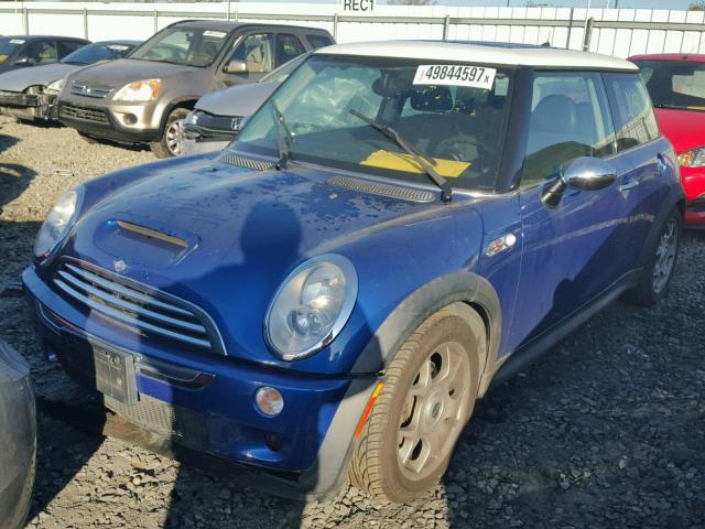 WMWRE33515TG96164 - 2005 MINI COOPER S BLUE photo 2