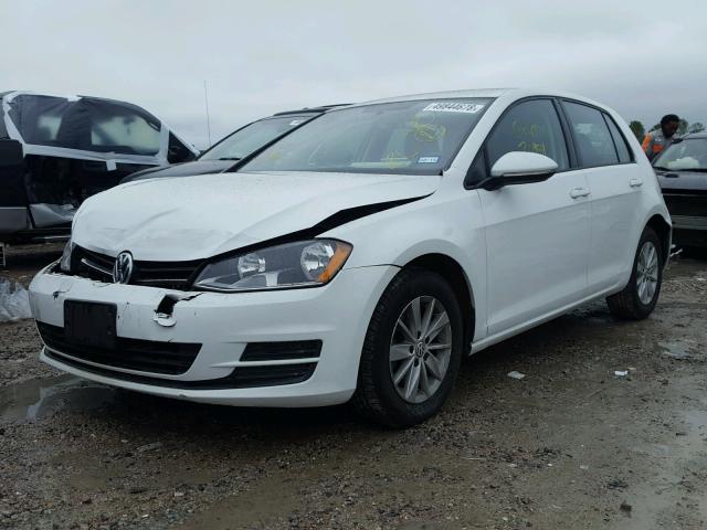 3VW217AU6FM014097 - 2015 VOLKSWAGEN GOLF WHITE photo 2