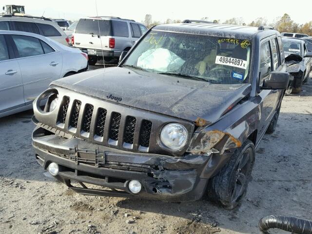 1C4NJPBA2FD342469 - 2015 JEEP PATRIOT SP CREAM photo 2