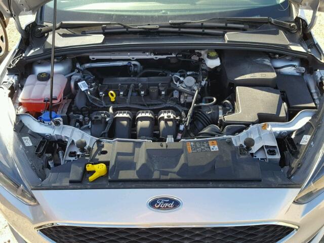 1FADP3H27HL318699 - 2017 FORD FOCUS SEL SILVER photo 7