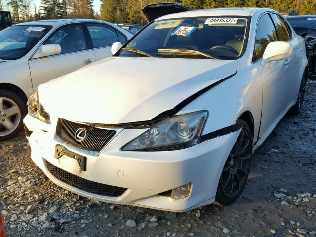 JTHBE262172010063 - 2007 LEXUS IS 350 WHITE photo 2