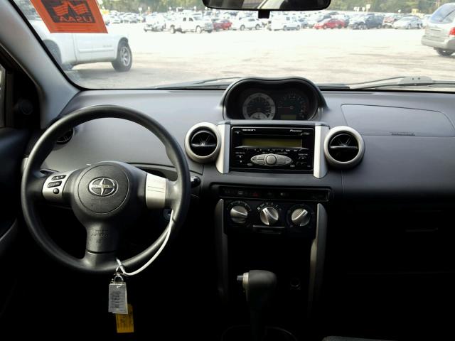 JTKKT624860159336 - 2006 TOYOTA SCION XA SILVER photo 9