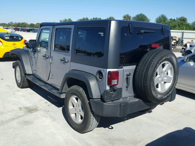 1C4BJWDG4GL123437 - 2016 JEEP WRANGLER U SILVER photo 3