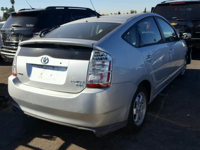 JTDKB20UX67518831 - 2006 TOYOTA PRIUS SILVER photo 4