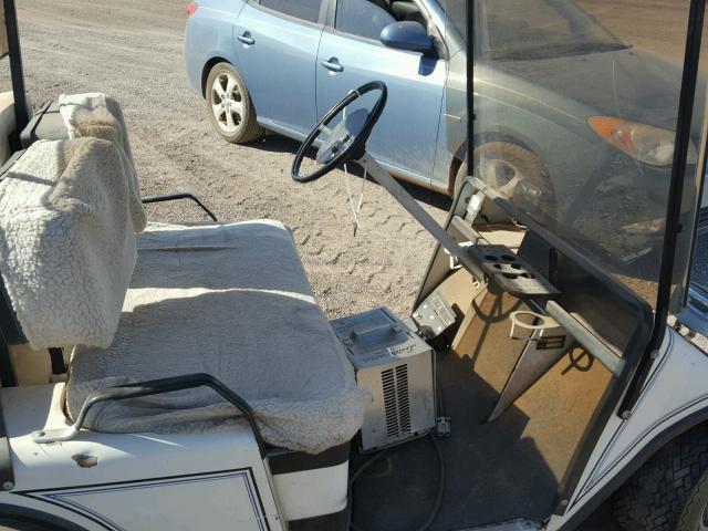 260073 - 1982 EZGO GOLF CART WHITE photo 5