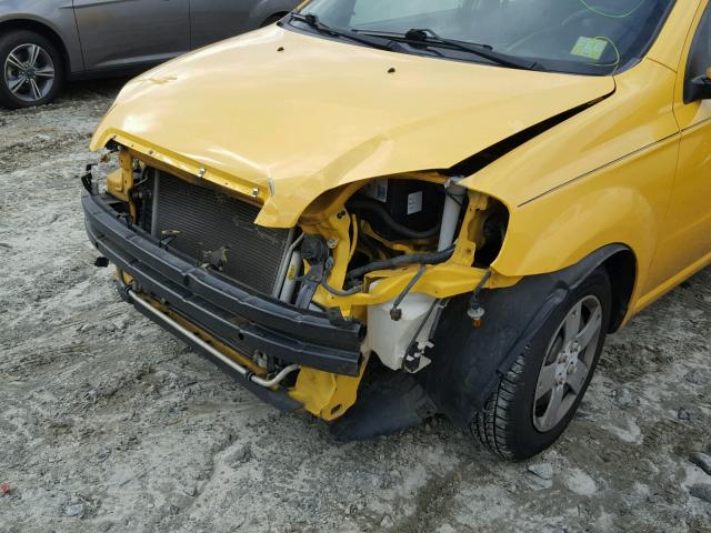 KL1TD5DE3AB109974 - 2010 CHEVROLET AVEO LS YELLOW photo 9