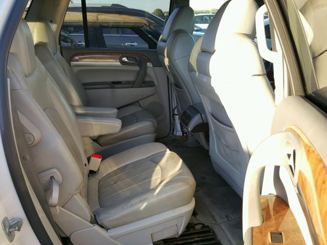 5GAER23768J295578 - 2008 BUICK ENCLAVE CX WHITE photo 6