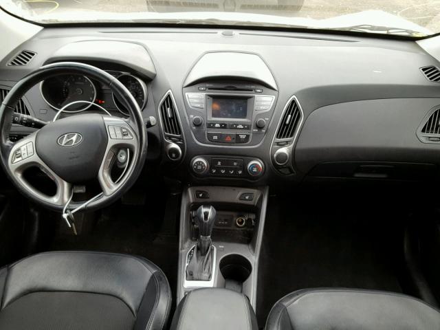 KM8JUCAG3EU915782 - 2014 HYUNDAI TUCSON GLS SILVER photo 9