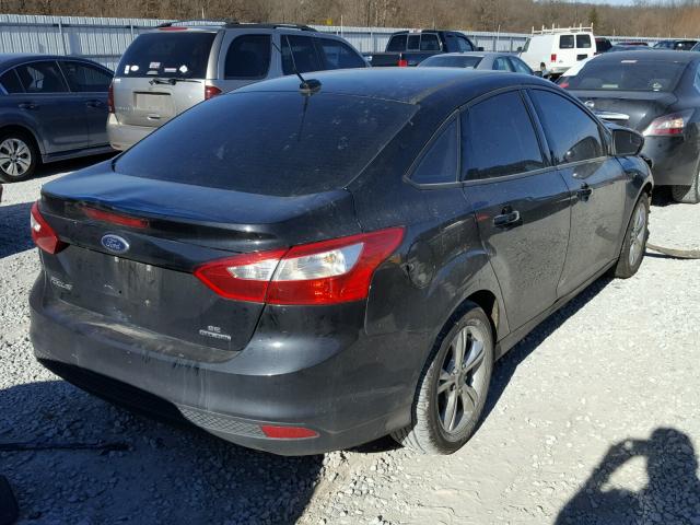 1FADP3F24EL332994 - 2014 FORD FOCUS SE BLACK photo 4