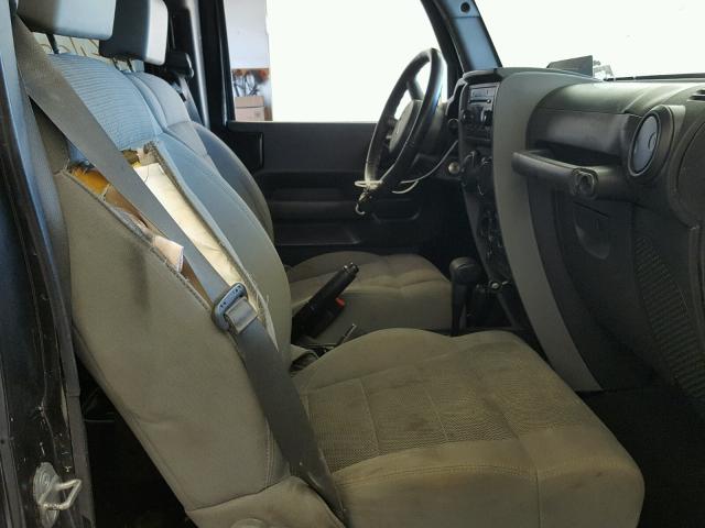 1J8GA591X7L106672 - 2007 JEEP WRANGLER S 黑色 照片 5