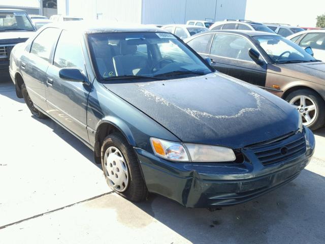 JT2BG22K3V0013811 - 1997 TOYOTA CAMRY LE GREEN photo 1