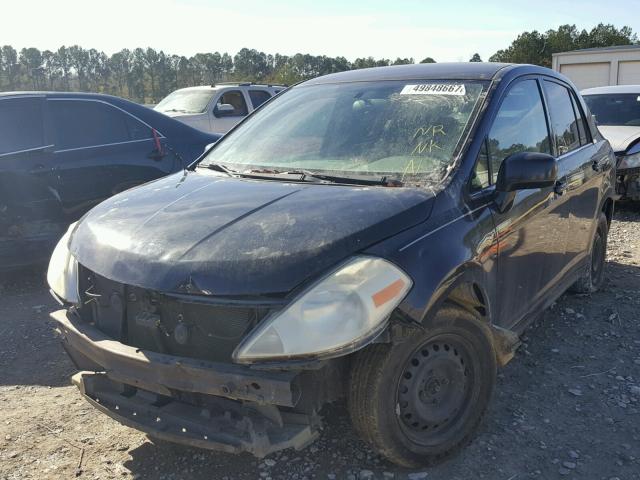 3N1BC11E38L375785 - 2008 NISSAN VERSA S BLACK photo 2