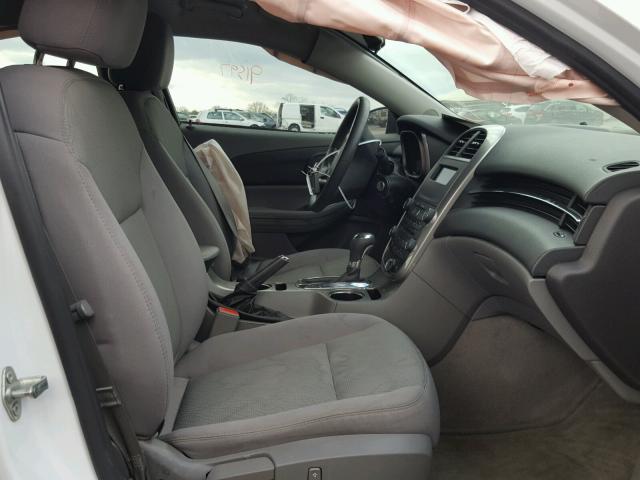 1G11B5SL4EF237638 - 2014 CHEVROLET MALIBU LS WHITE photo 5