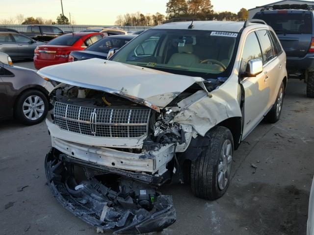 2LMDU68C47BJ29195 - 2007 LINCOLN MKX CREAM photo 2