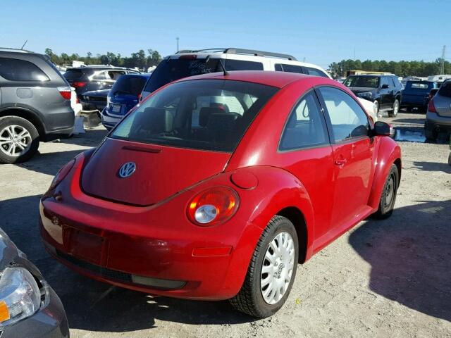 3VWPW3AG6AM009050 - 2010 VOLKSWAGEN NEW BEETLE წითელი ფოტო 4