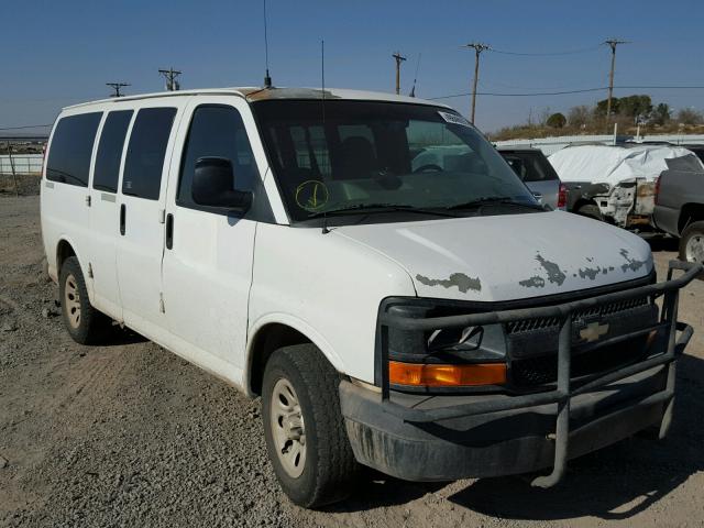 1GNFG154491173994 - 2009 CHEVROLET EXPRESS G1 WHITE photo 1