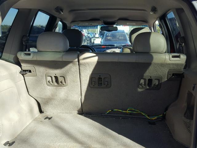 1J4GK58K05W600060 - 2005 JEEP LIBERTY LI ORANGE photo 9