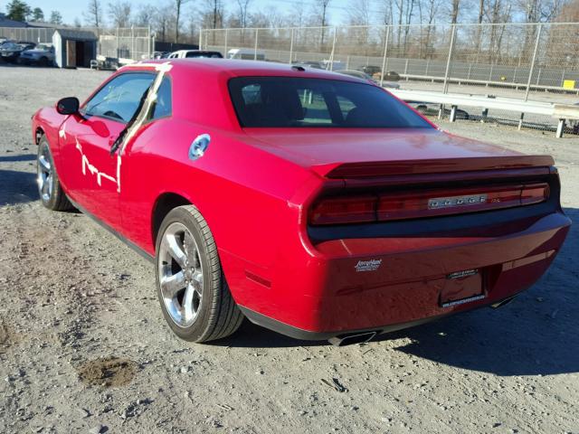 2C3CDYBT5DH535984 - 2013 DODGE CHALLENGER RED photo 3