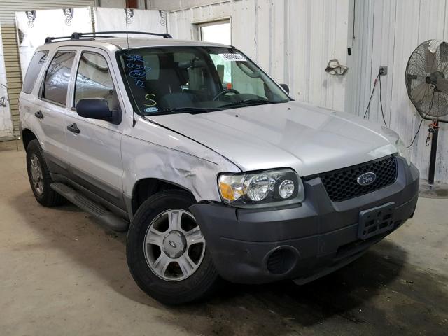 1FMYU02Z15KC05904 - 2005 FORD ESCAPE XLS SILVER photo 1