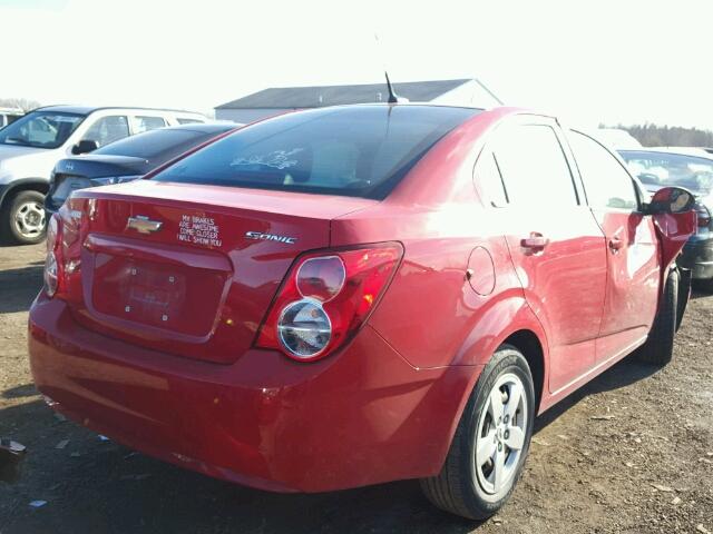 1G1JA5SH6D4112195 - 2013 CHEVROLET SONIC LS RED photo 4